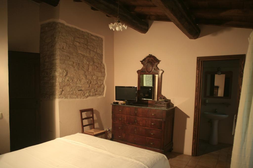 Agriturismo Il Fienile Di Ca Battista Кали Екстериор снимка