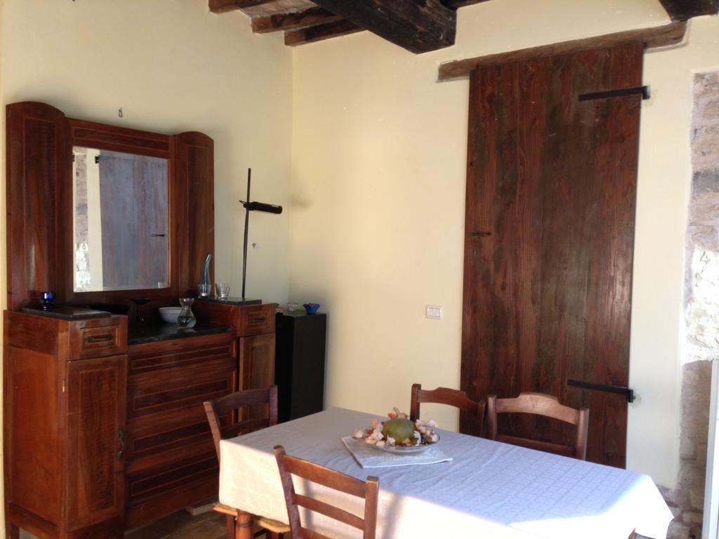 Agriturismo Il Fienile Di Ca Battista Кали Екстериор снимка