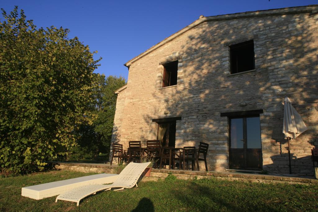 Agriturismo Il Fienile Di Ca Battista Кали Екстериор снимка