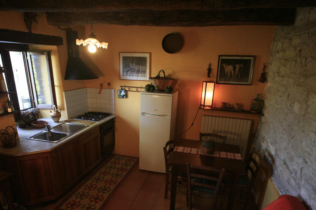 Agriturismo Il Fienile Di Ca Battista Кали Екстериор снимка